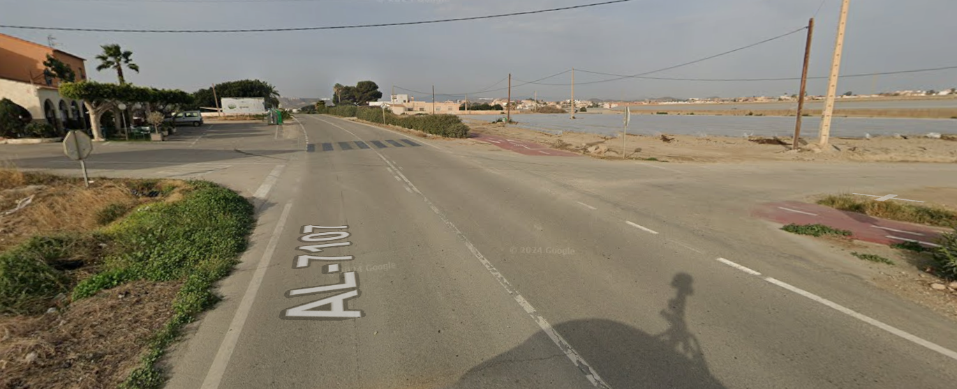 Cruce donde se ubicaría la futura rotonda de Palomares